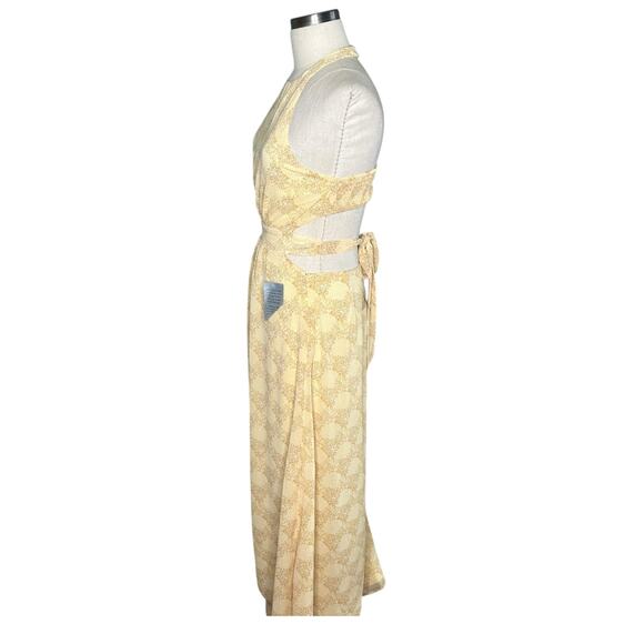 LUSH Yellow Medallion Print Open Back Maxi Dress Halter Women's Size Medium NWT - Picture 2 of 9